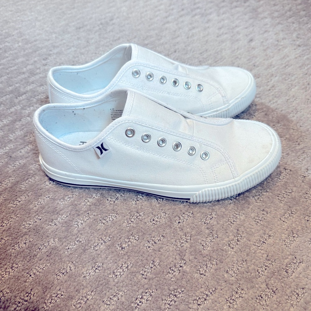 Hurley Women’s shoes. Size 6.5. (I usually wear a 7.5, but these run really big)